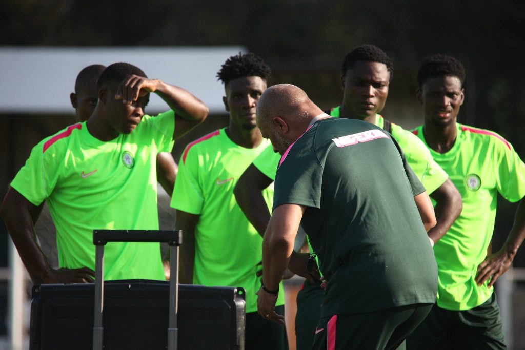 Super Eagles Coach Eric Chelle overseeing training. Image: NigeriaSuperEagles